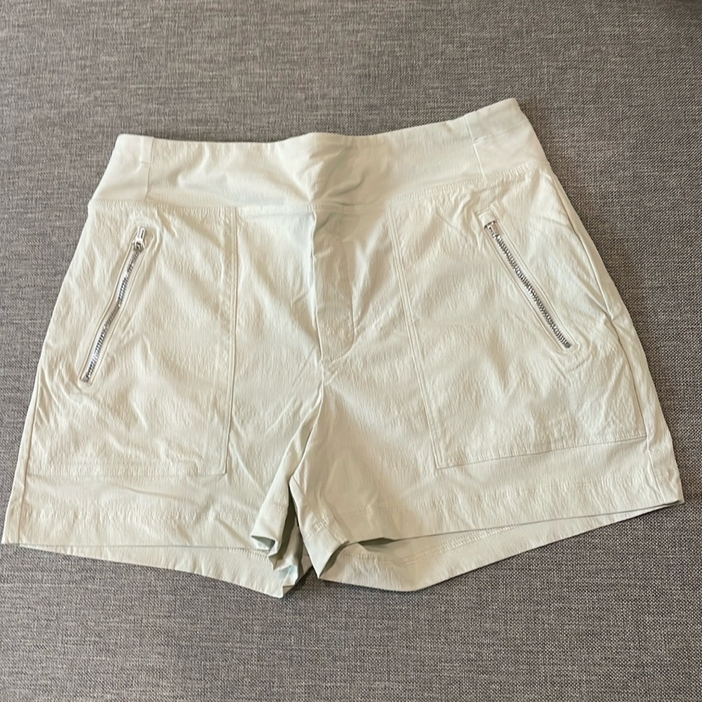 Athleta Cream Shorts